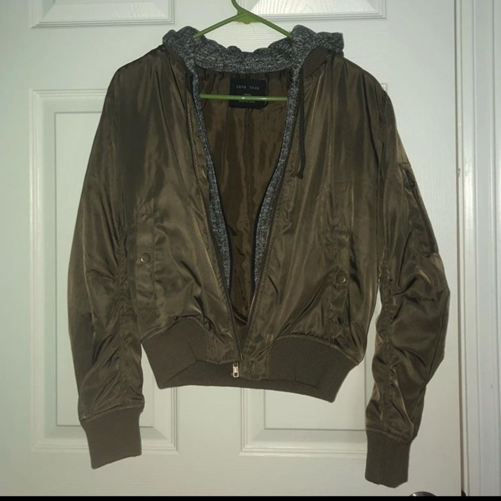NWOT OLIVE BOMBER JACKET WITH HOOD - Picture 2 of 8